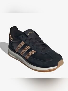 adidas Run 70s Sneaker - Women's